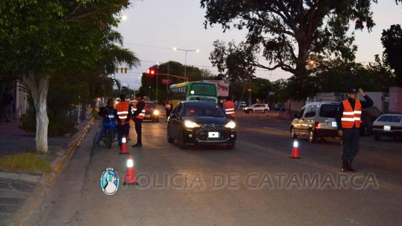 Secuestran 14 motos y dos aprehendidos en controles del CNPC