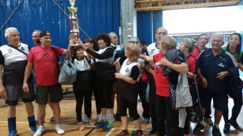 Exitoso torneo interprovincial de Newcom Voley en las 920