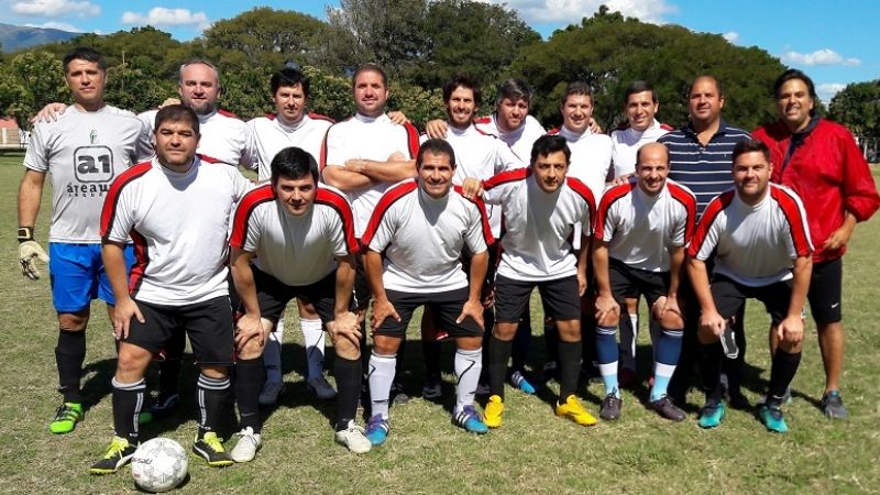 Se abre el “Petit” de Maxi y va la 8va. de la Sénior