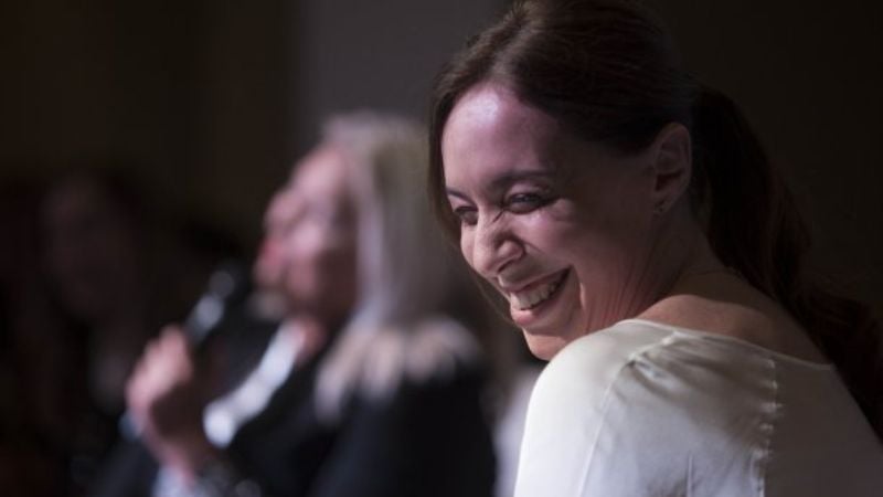 Vidal anunció aumento del 2% a docentes y $ 1000 por presentismo