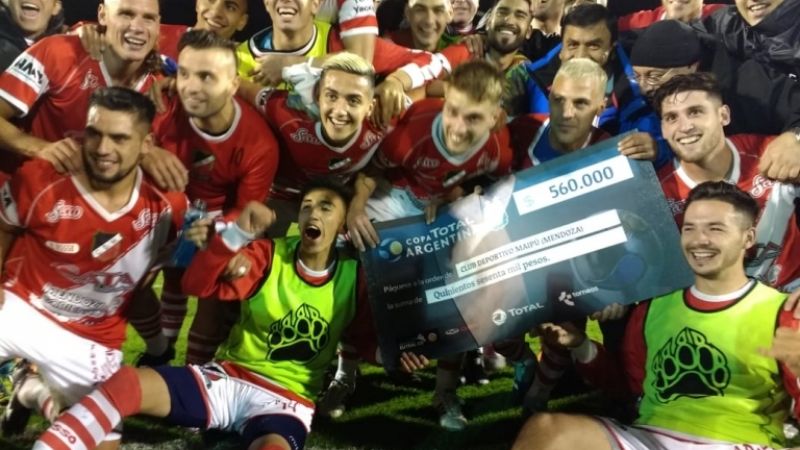 Copa Argentina: Deportivo Maipú festejó con una histórica goleada ante Chacarita