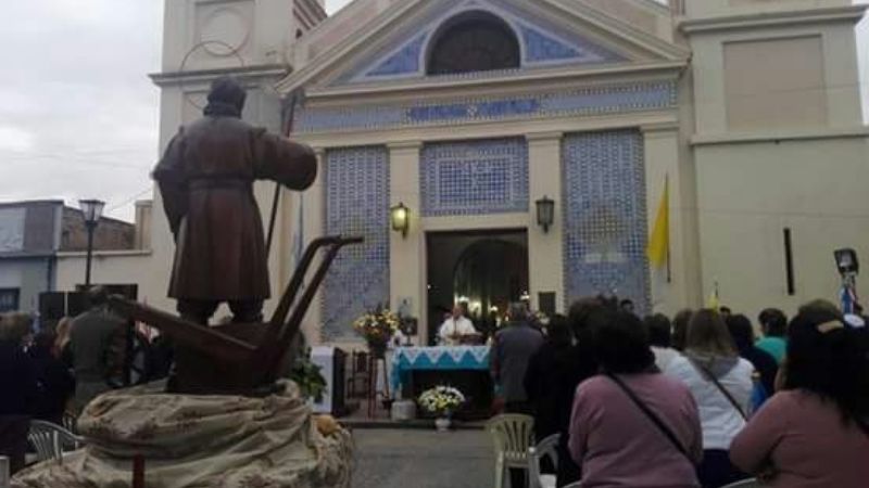Procesión y misa en honor a San Isidro Labrador en Valle Viejo