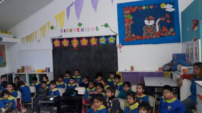 El Cine Móvil inició un nuevo recorrido por las escuelas