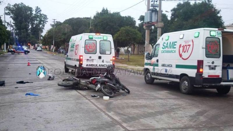 Tres heridos en un choque de motos