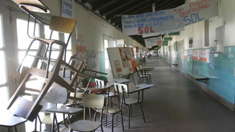 Docentes universitarios pararán 22, 23, 28, 29 y 30 de mayo