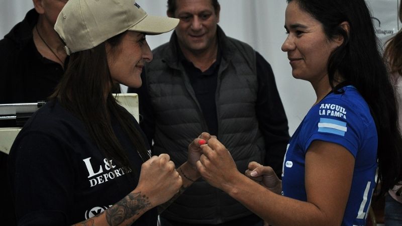 “La Gurisa” Dionicius expone ante la colombiana Torroba