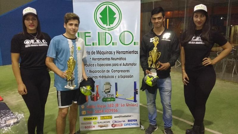 Padel: Más de 40 duplas en la Copa Saque y Volea