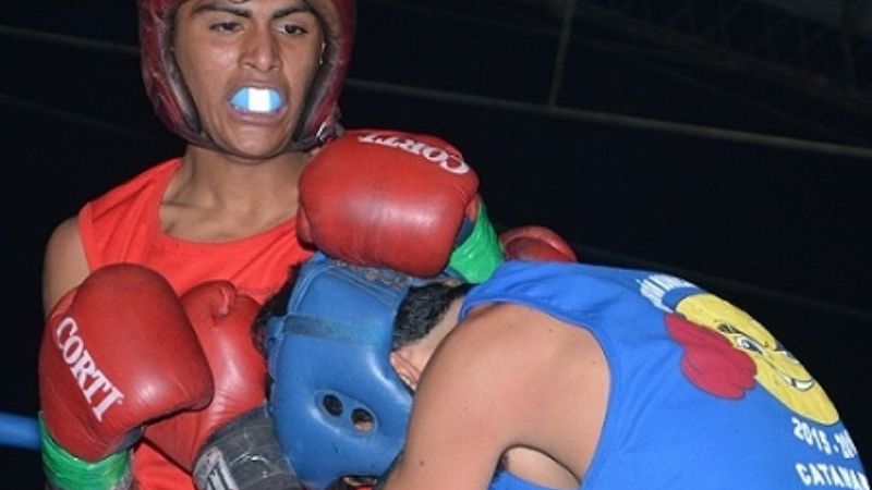 Mutquín celebra su Autonomía “a las piñas”