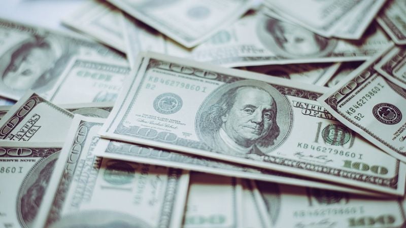 El dólar abrió en alza y supera los $25