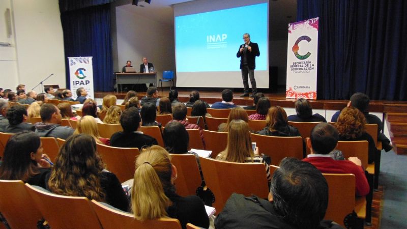 A sala llena, se realizó la capacitación en Técnicas Parlamentarias