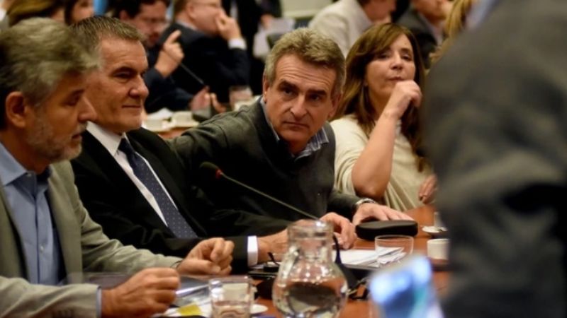 La oposición consiguió dictamen para frenar el aumento de tarifas