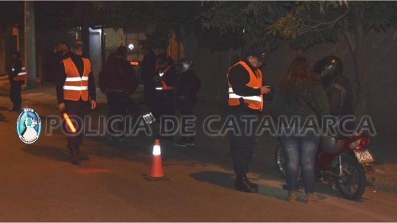 Diez motos y un auto al corralón