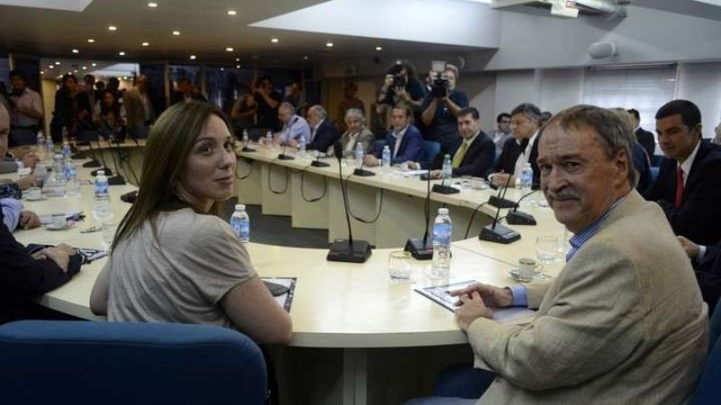 Provincias acordaron promover una nueva ley de coparticipación