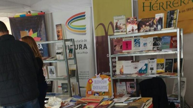 Autores de Catamarca difunden sus obras en Tucumán