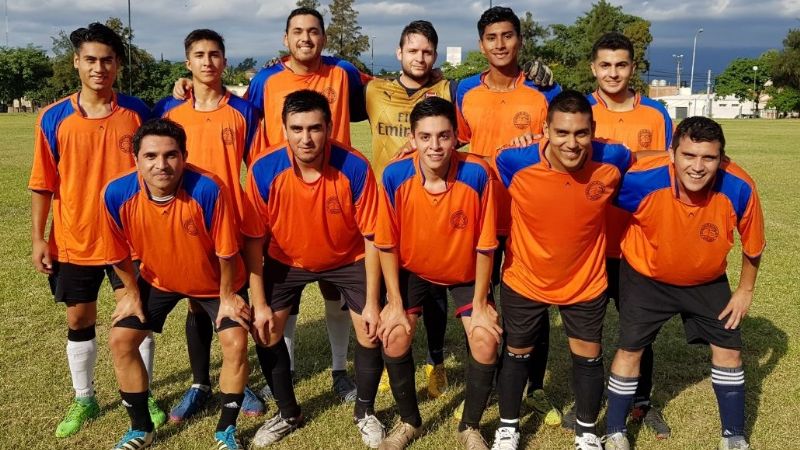 Tecnologic trepó a la cima de la “B” universitaria