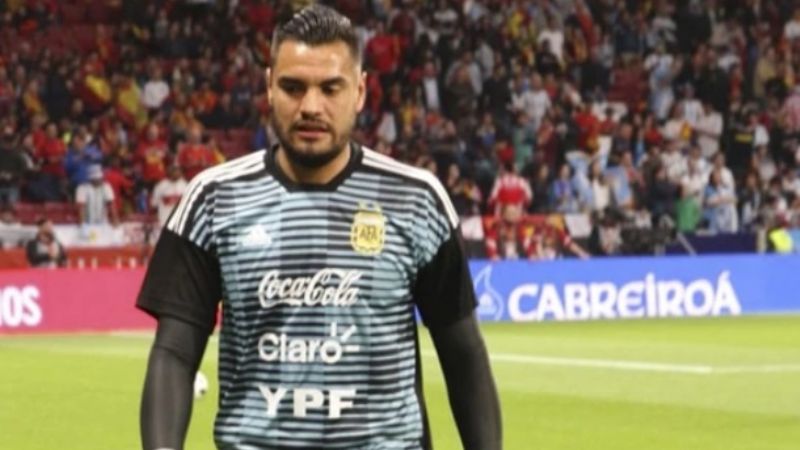 Romero se lesionó una rodilla y se perderá el Mundial