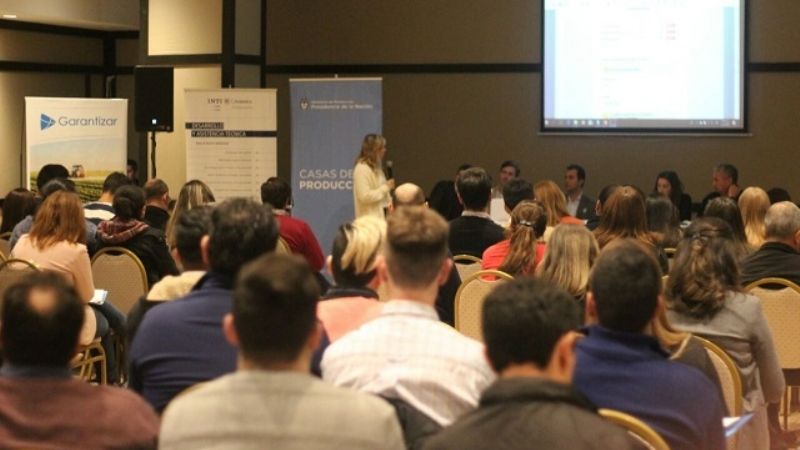 Se capacitó en Exporta Simple, el régimen para pequeños productores