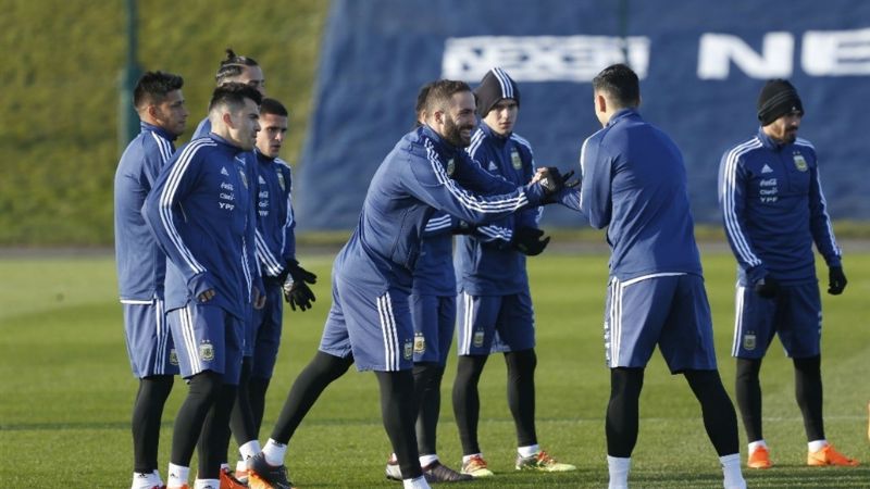 Futbolistas locales estarán en el entrenamiento abierto de la Selección