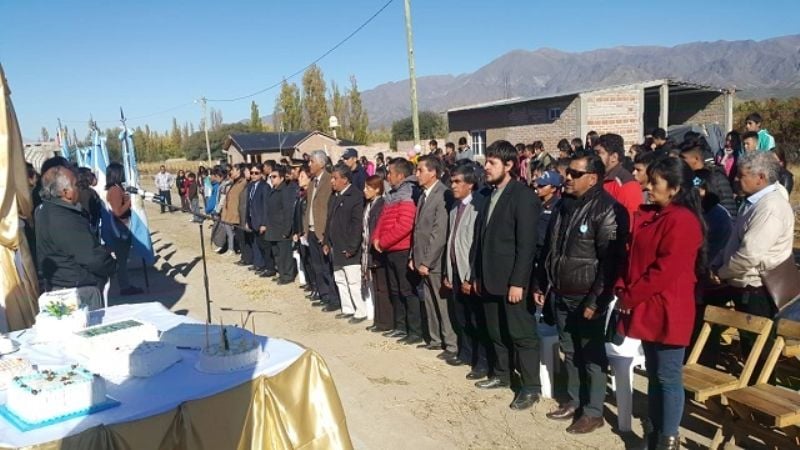 Gómez en los festejos de la Escuela N°78