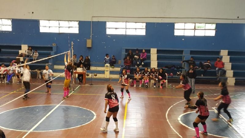 Se juega una nueva fecha de la Liga Regional de Vóley