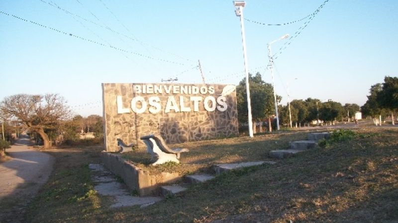 Cuatro heridos en choque de motos en Los Altos