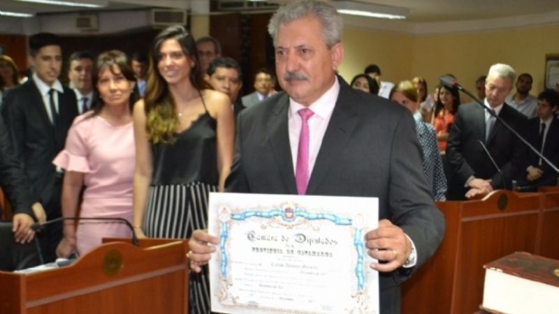 Definen a Ríos de “traidor,  forro y marioneta” de Castillo