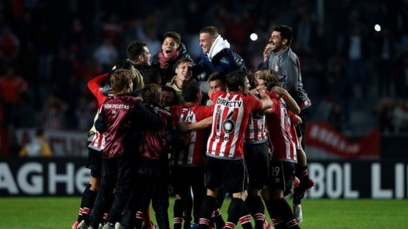 Estudiante venció a Nacional y pasó a 8vos. de la Copa