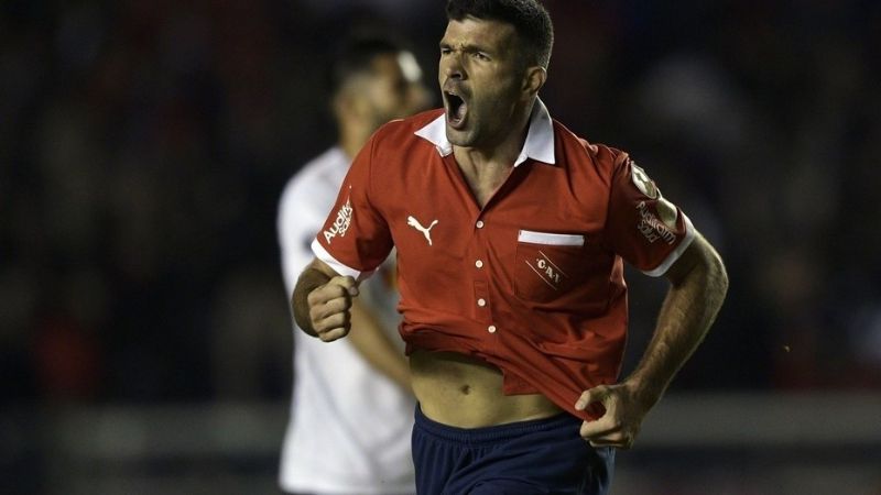 Independiente superó 2-0 al Lara y está en 8vos.