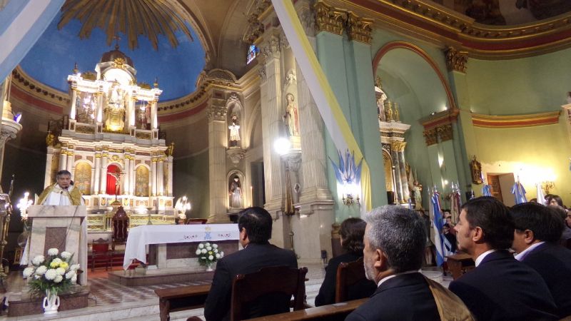 A los pies de la Virgen del Valle, los catamarqueños pidieron por la Patria