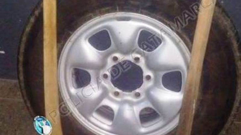 Los sorprendieron vendiendo en la calle, elementos supuestamente robados