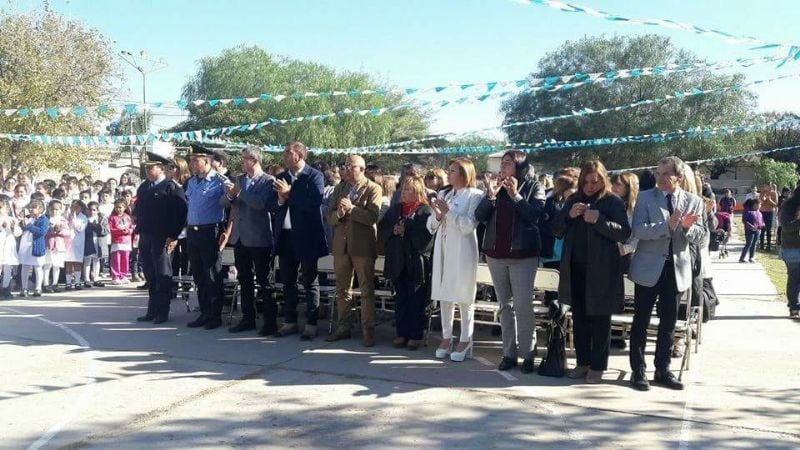 Festejos por el 25 de Mayo en la Escuela 280 de Recreo