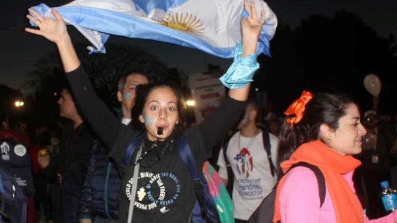 Más de 18.000 jóvenes peregrinaron con un “Sí a la vida” en el día de la Patria