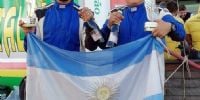 MARTÍNEZ y Santillán pusieron la Bandera Argentina en el podio.