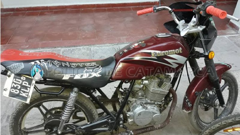 En operativo, secuestran motos y arrestan a un joven