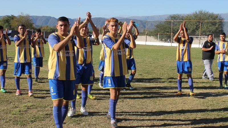 Policial se lo dio vuelta a “Tesho” y Ferro a Social Rojas