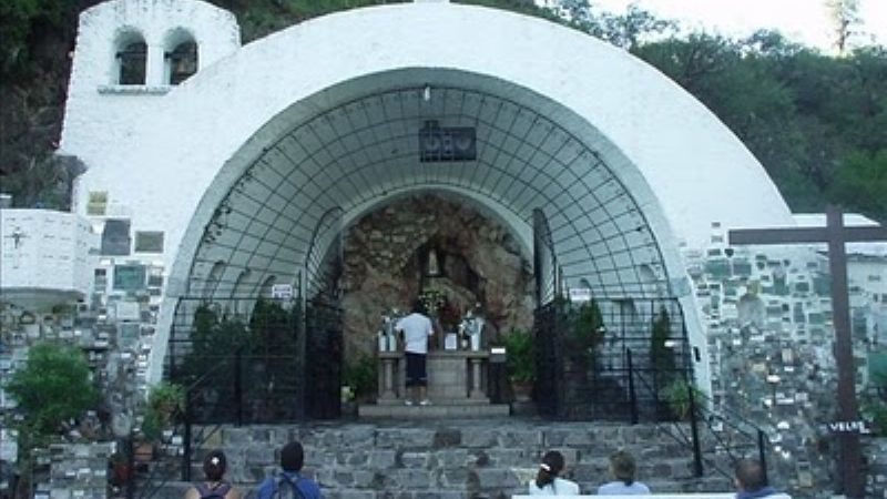 Cambian horario de misas en la Gruta