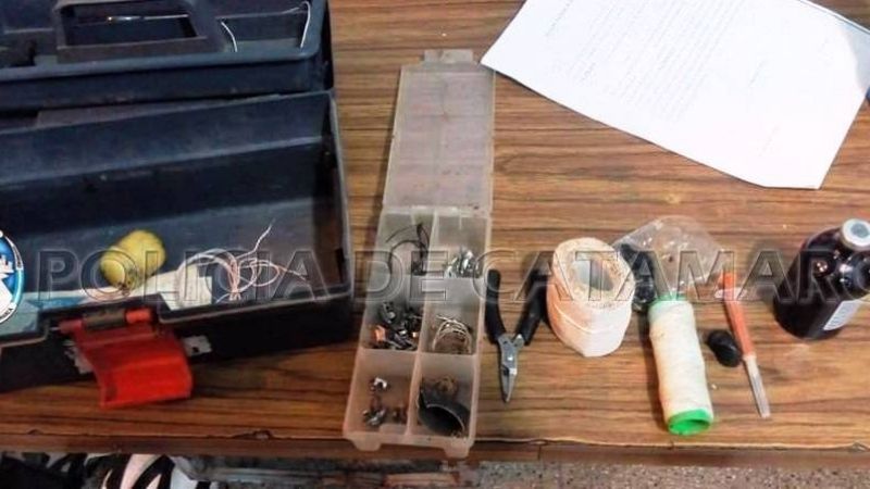 Secuestran tres gallos de riña y varios elementos en Valle Viejo