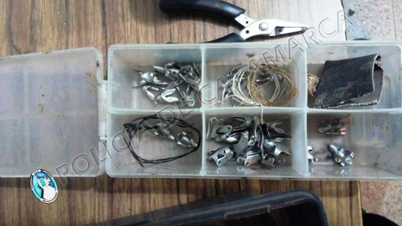 Secuestran tres gallos de riña y varios elementos en Valle Viejo