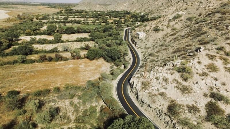 Corpacci inauguró tramo de pavimentación de la Ruta 40