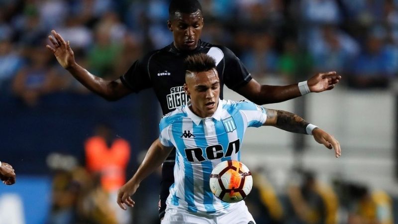 Racing con la “U” chilena para acceder a 8vos. de final