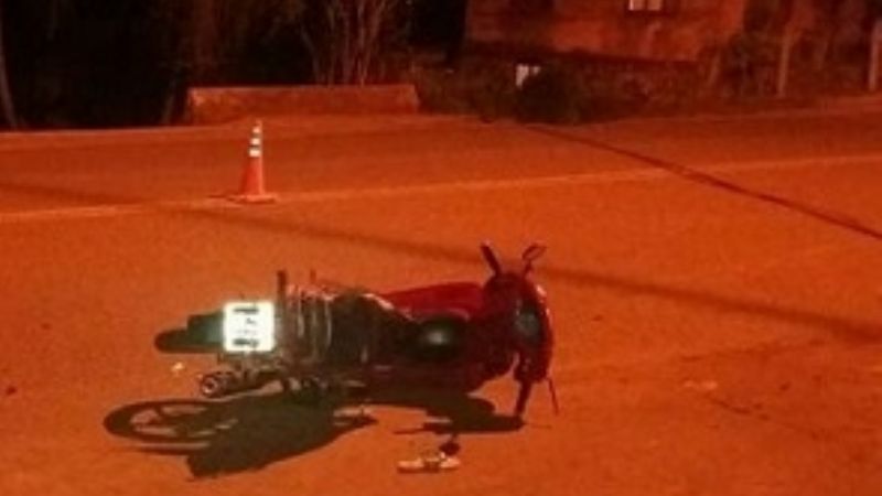 Joven herido tras protagonizar un choque con su moto