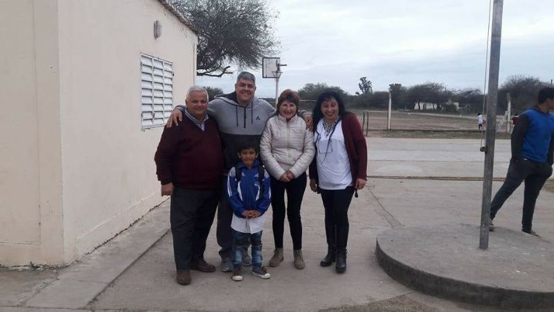 Voluntarios de Universidad de La Plata visitaron la Escuela de Las Palmitas