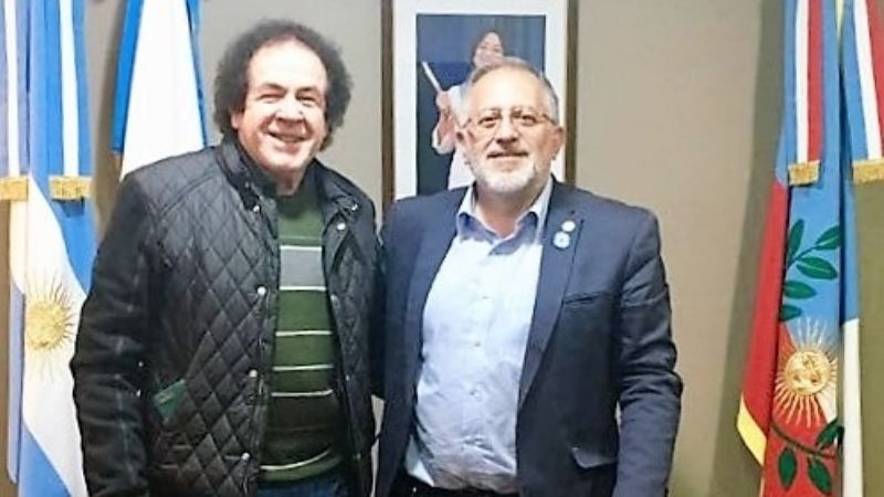 El músico René Arreguez visitó el Senado