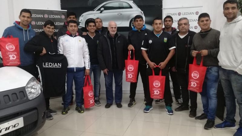 Los árbitros chacareros con “pilchas” nuevas