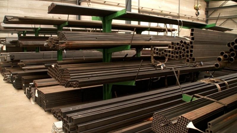 Por la escalada del dólar, corralones ya no venden algunos productos