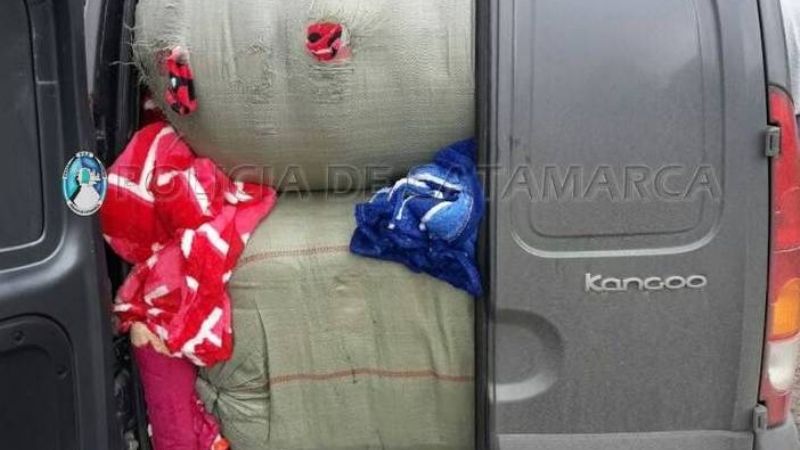 Secuestran hojas de coca y prendas de vestir, por un monto de $600.000