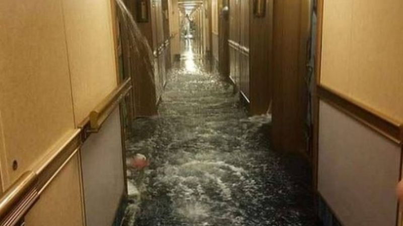 Pesadilla en altamar por la inundación de un crucero