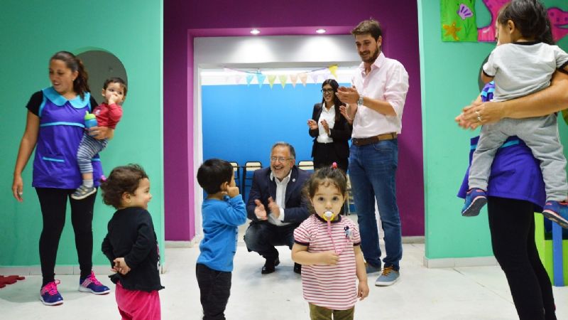 Recorrido por las oficinas del anexo de Senadores