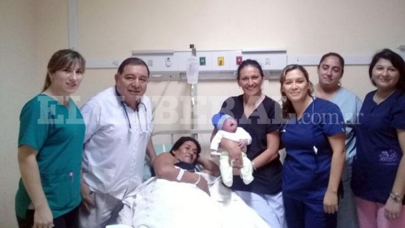 Nació una súper bebé de 5,200 kg.