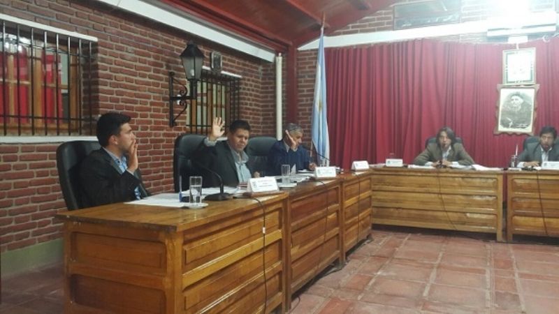 Concejales del FCS endurecen su postura en Santa María